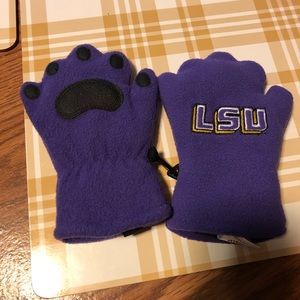 LSU Tiger Paw Toddlers Mittens, Gently worn